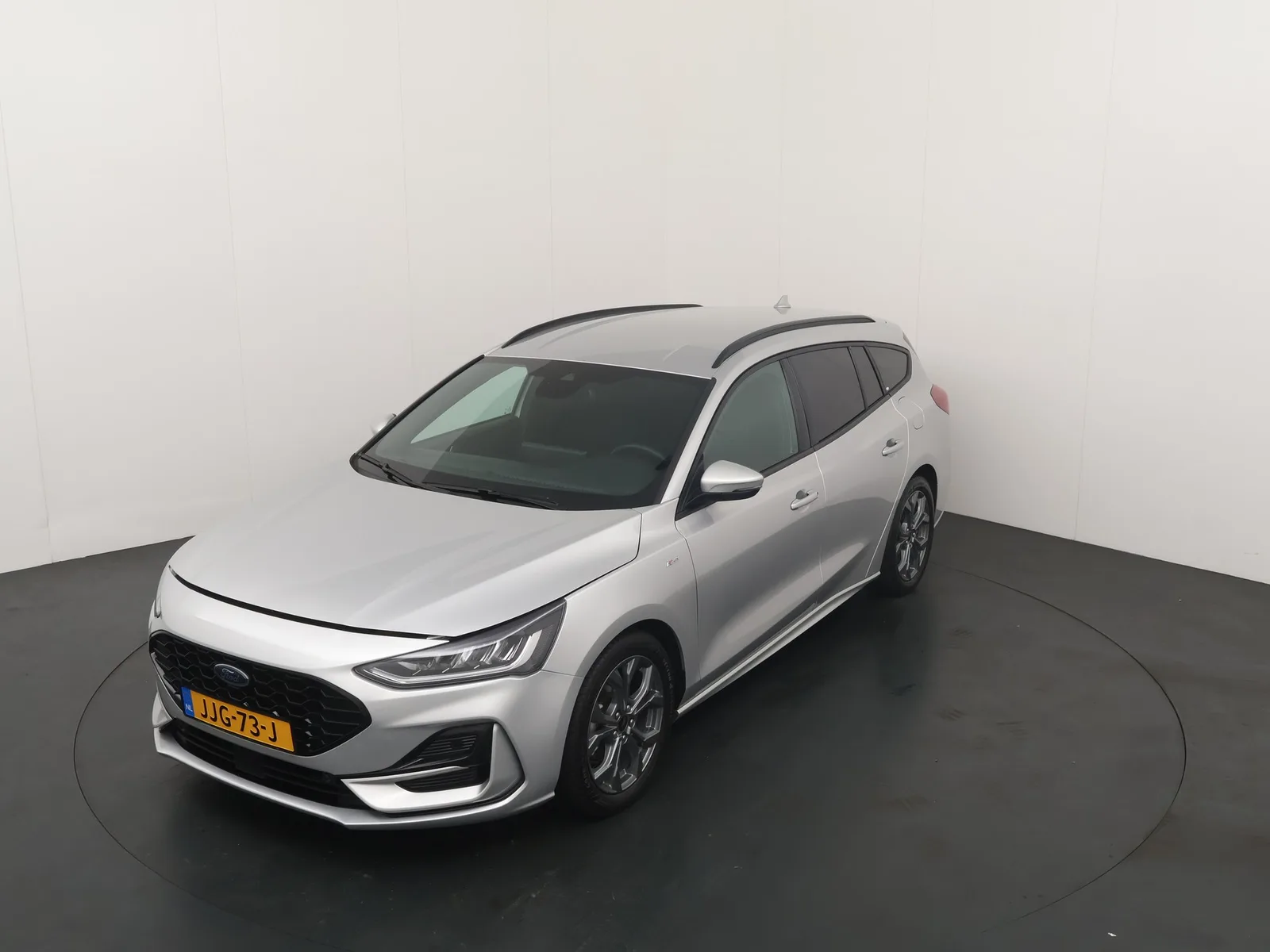 Ford Focus (2023) — foto 1