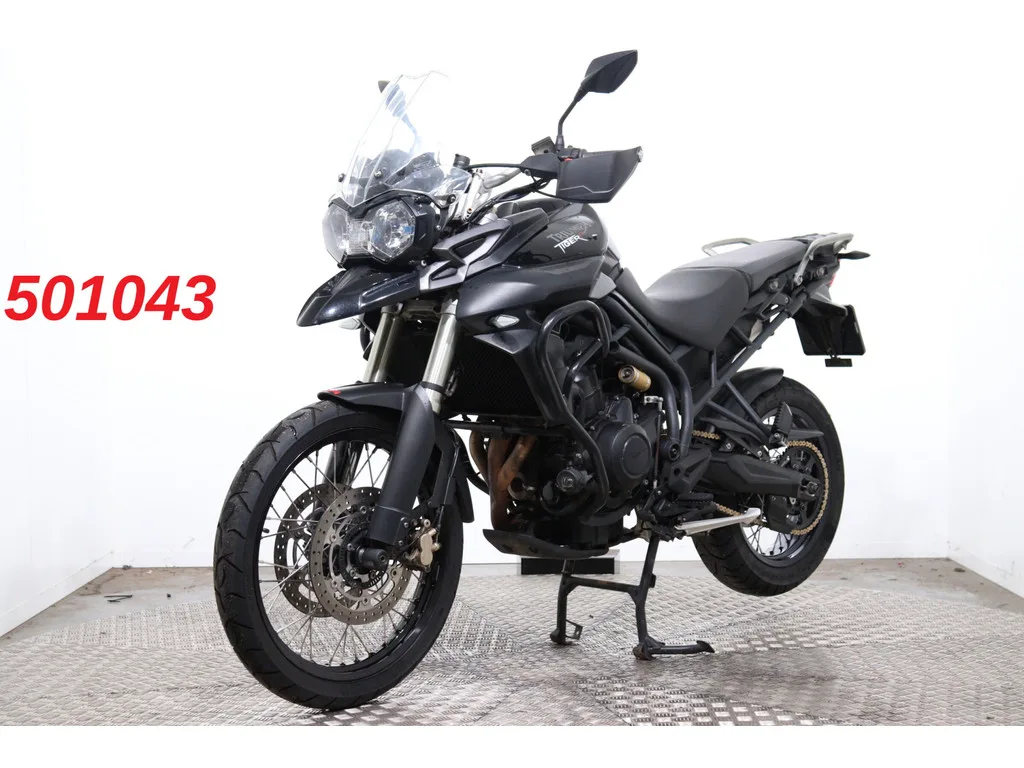 Triumph Tiger 800 (2011) — foto 1