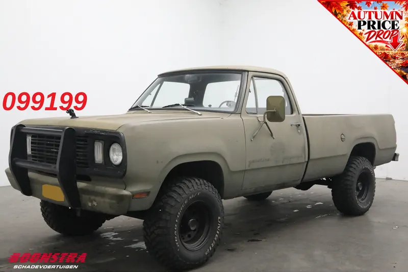 Dodge W200 (1977)