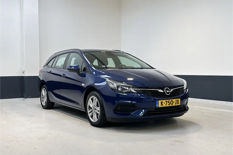 Opel Astra (2021)