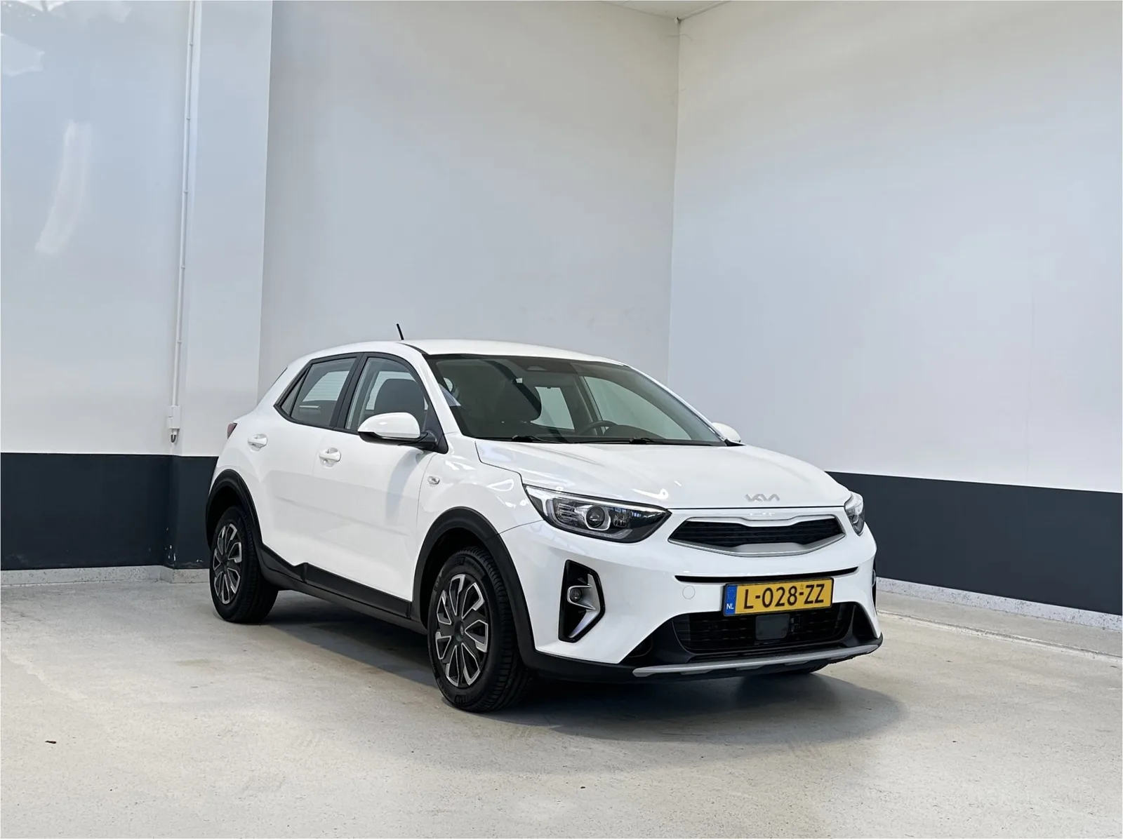 Kia Stonic (2021) — foto 1