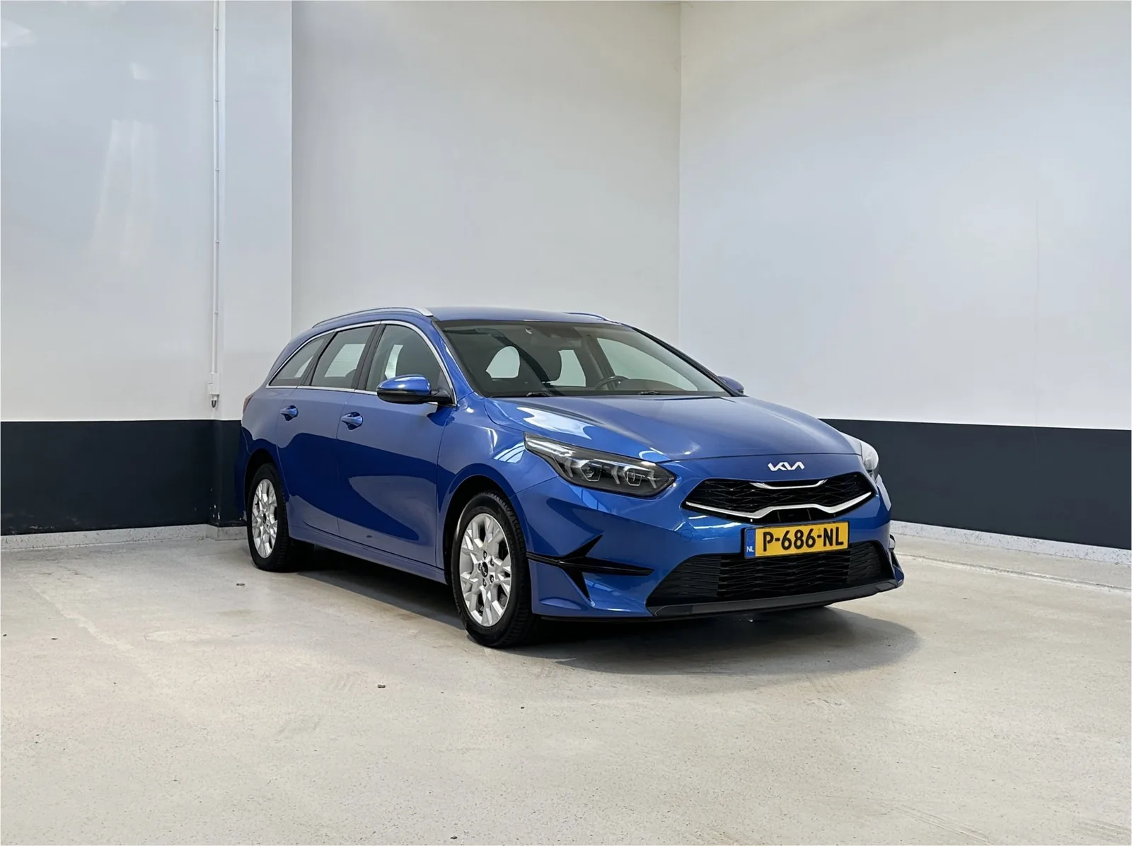Kia Ceed (2022) — foto 1
