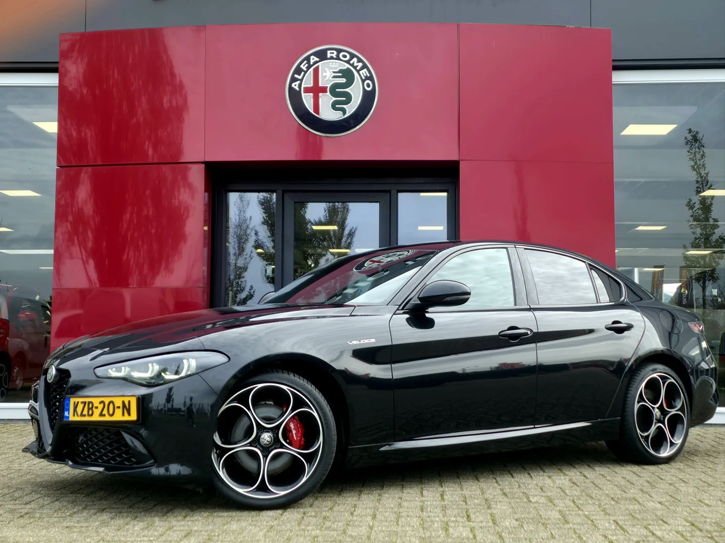 Alfa Romeo Giulia (2025) — foto 1