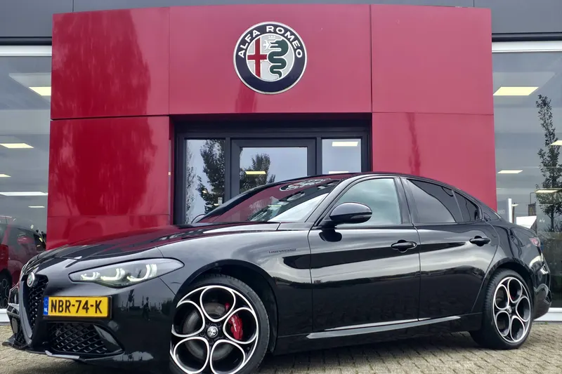 Alfa Romeo Giulia (2023)