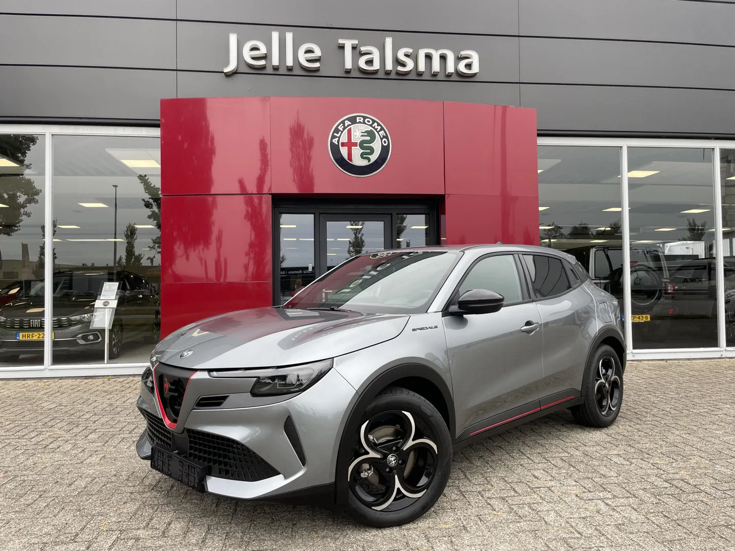 Alfa Romeo Junior (2025) — foto 1