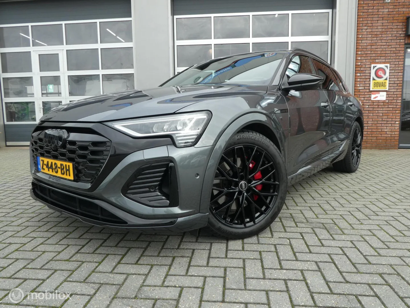Audi Q8 e-tron (2023) — foto 1