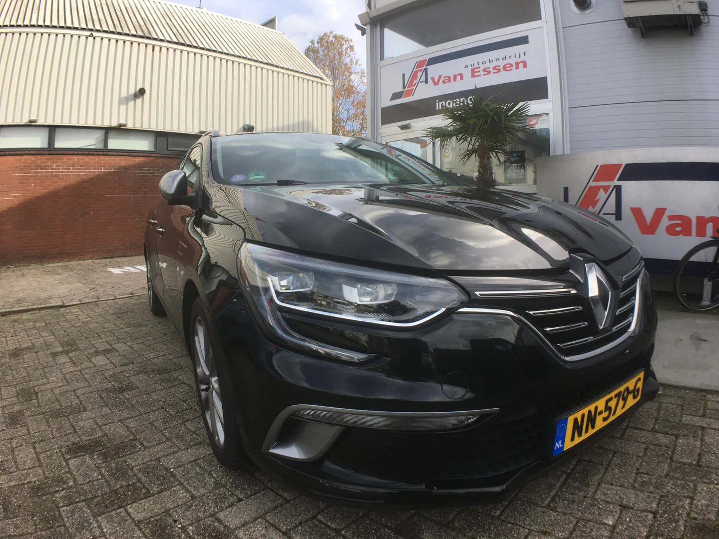 Renault Mégane (2017) — foto 1