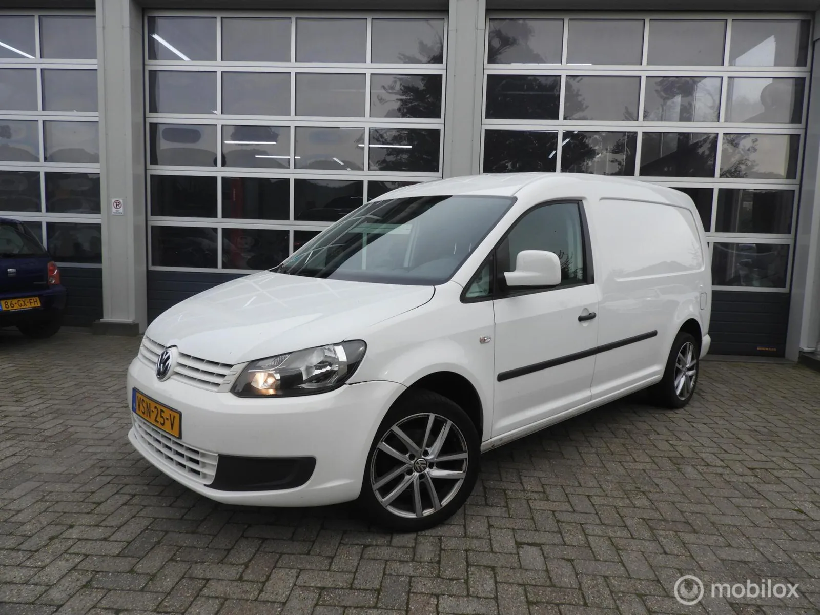 Volkswagen Caddy (2012) — foto 1