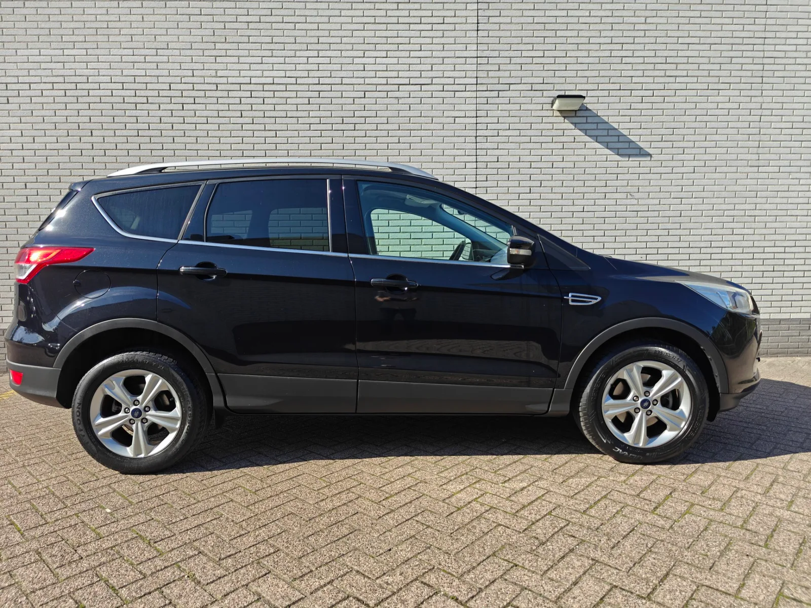 Ford Kuga (2013) — foto 1
