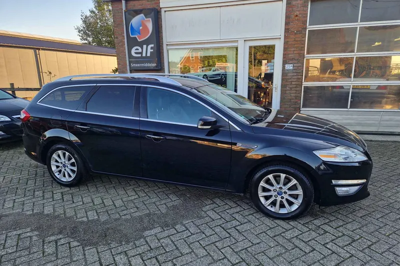 Ford Mondeo (2011)