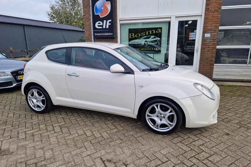 Alfa Romeo MiTo (2011)