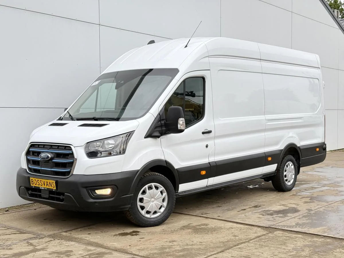 Ford E-Transit (2023) — foto 1