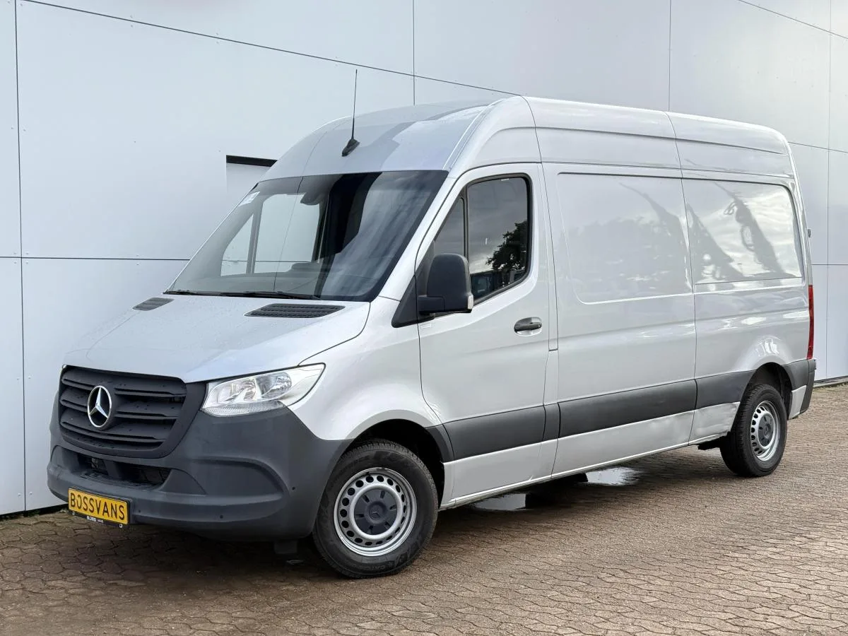 Mercedes-Benz Sprinter (2022) — foto 1