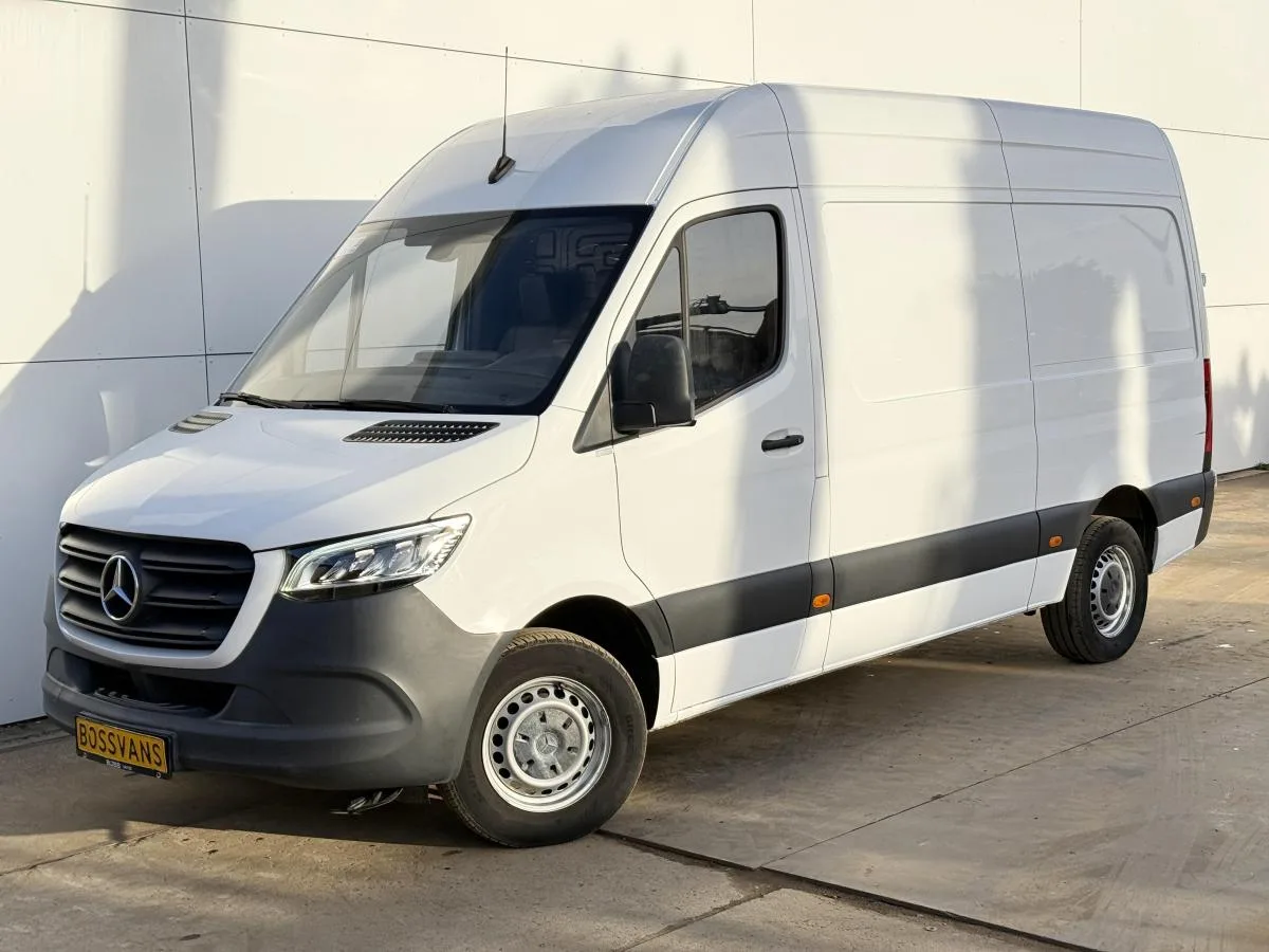 Mercedes-Benz Sprinter (2022) — foto 1