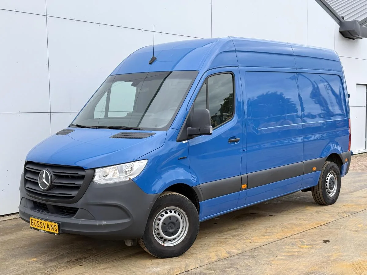 Mercedes-Benz eSprinter (2023) — foto 1