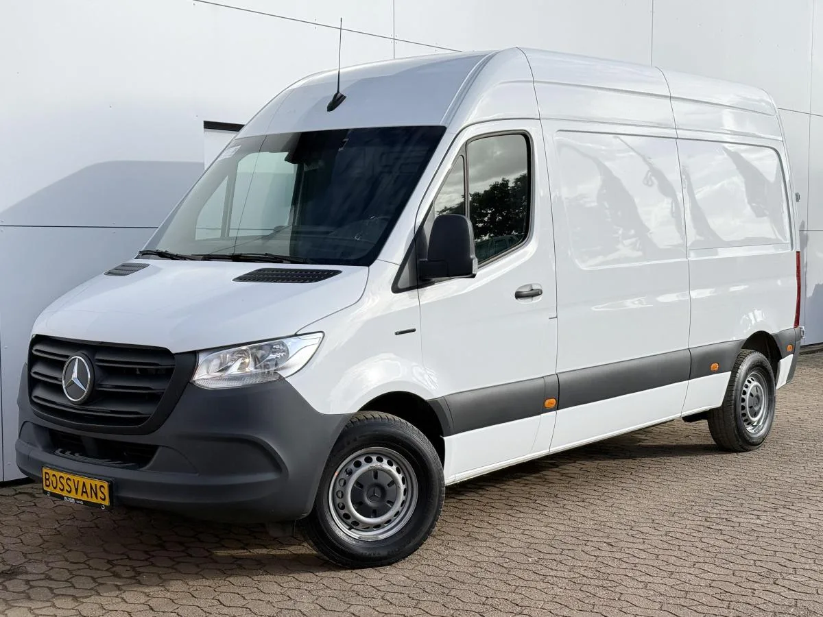 Mercedes-Benz eSprinter (2023) — foto 1