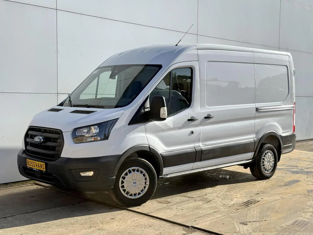 Ford Transit (2024) — foto 1
