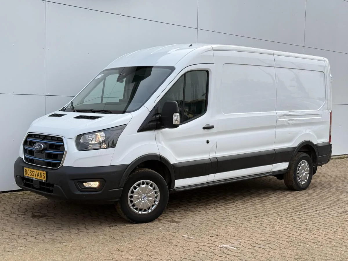 Ford E-Transit (2023) — foto 1