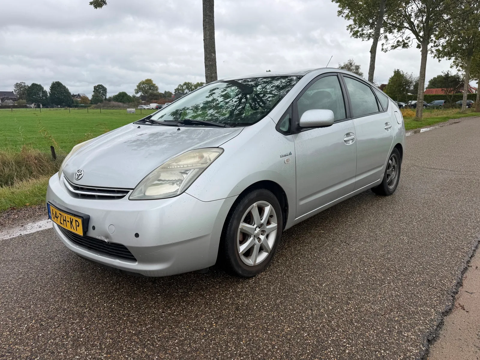 Toyota Prius (2008) — foto 1