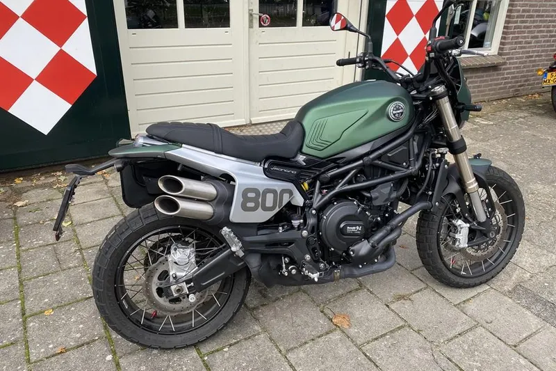 Benelli Leoncino 800 Trail (2022)