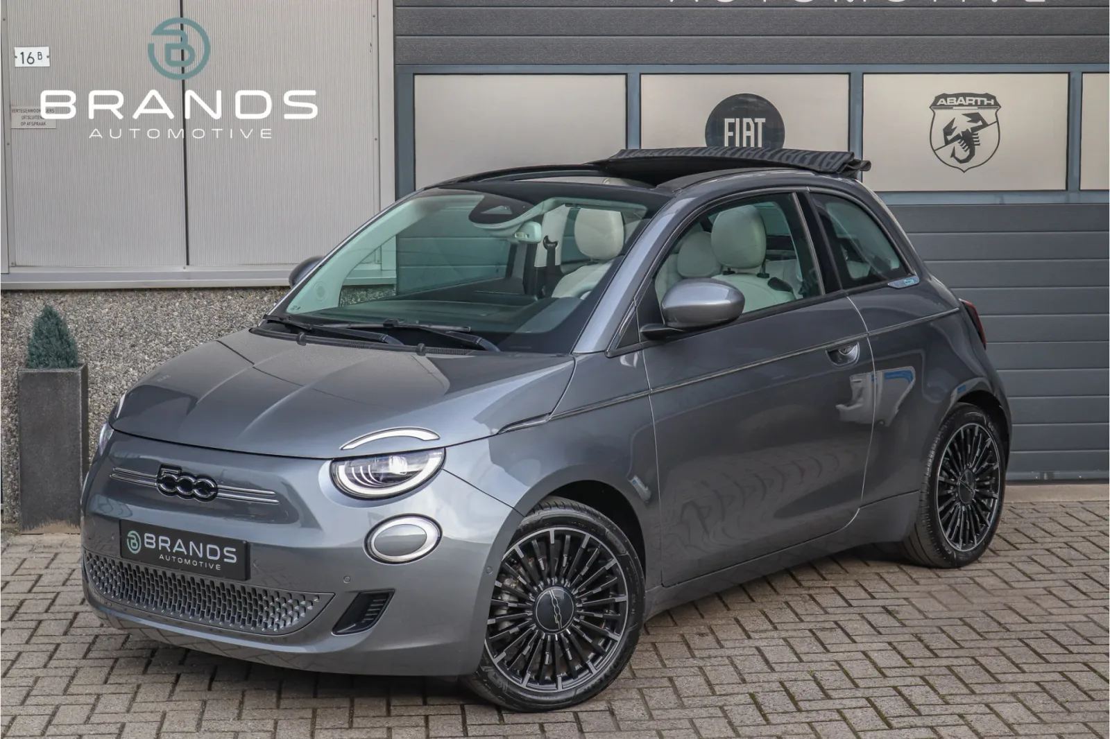 Fiat 500C (2022) — foto 1