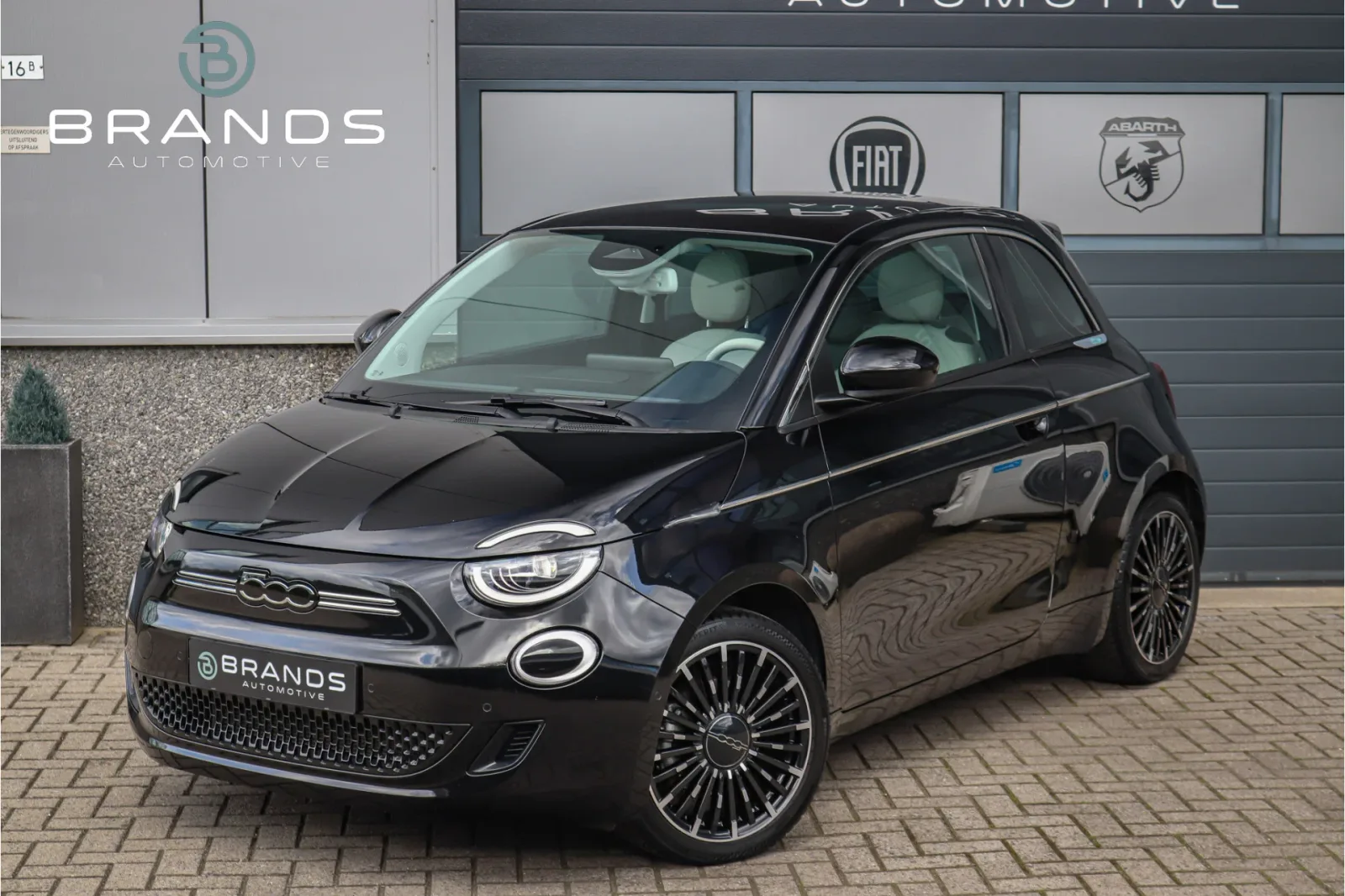 Fiat 500e (2022) — foto 1
