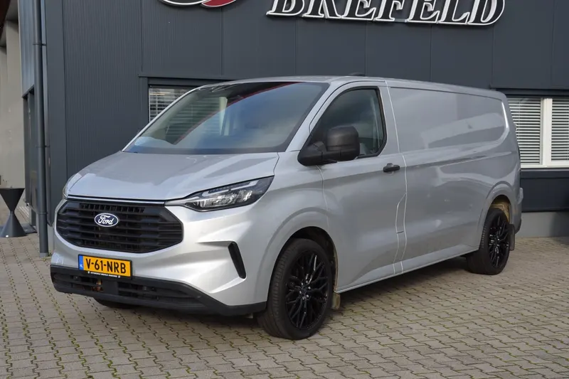 Ford Transit Custom (2024)