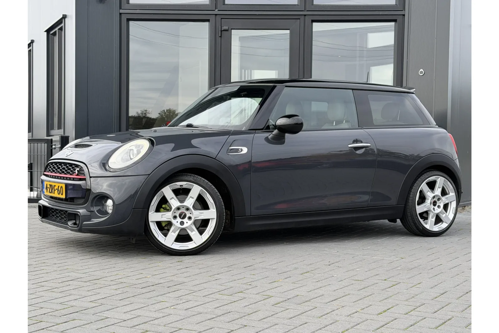 MINI Cooper S (2015) — foto 1