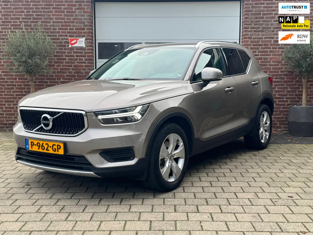 Volvo XC40 (2022) — foto 1