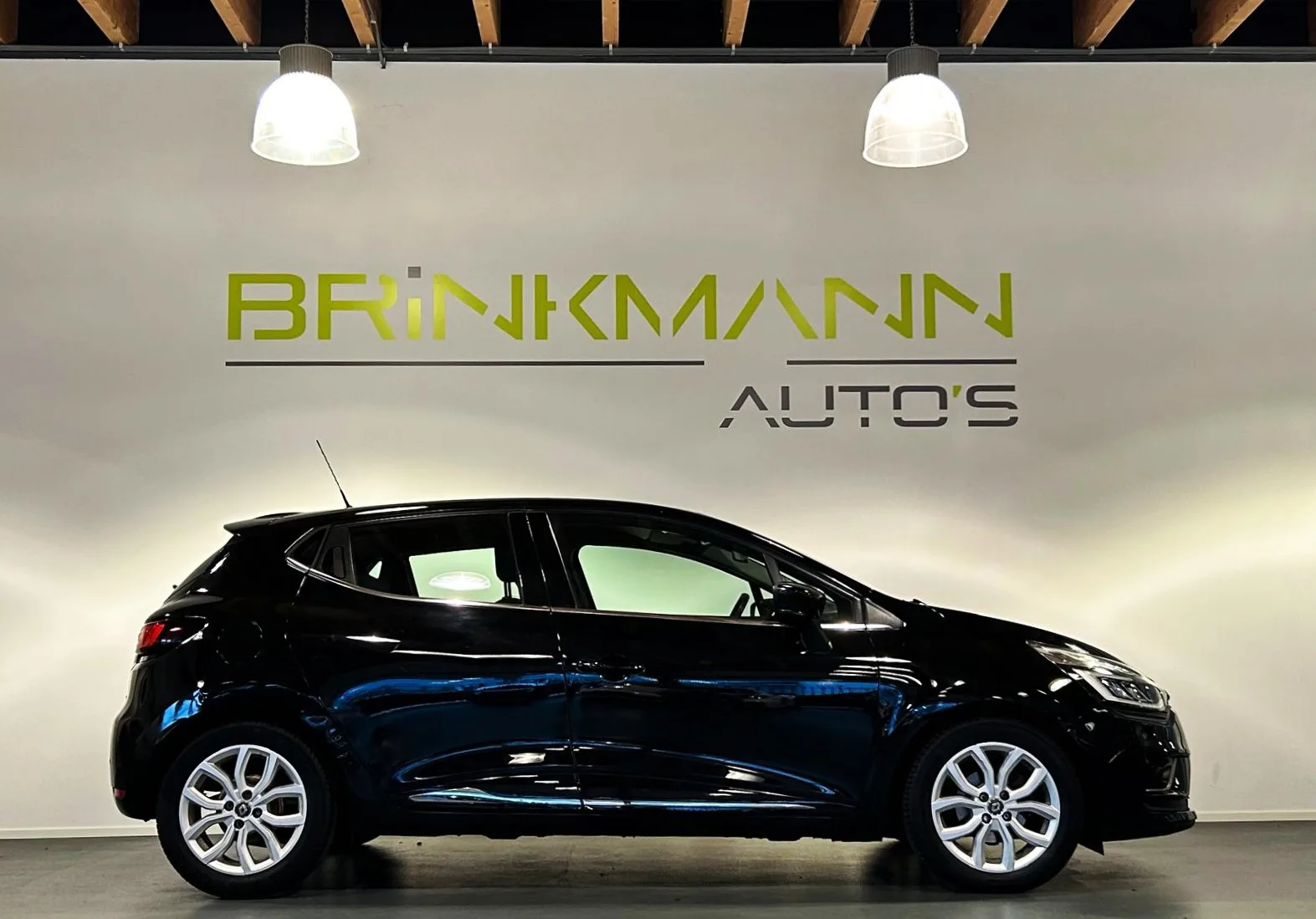 Renault Clio (2018) — foto 1