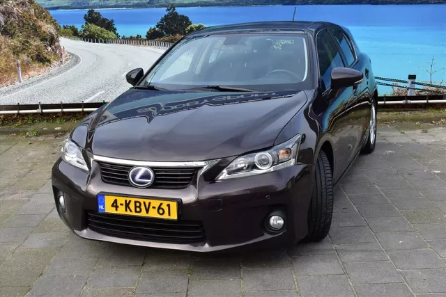 Lexus CT (2013) — foto 1