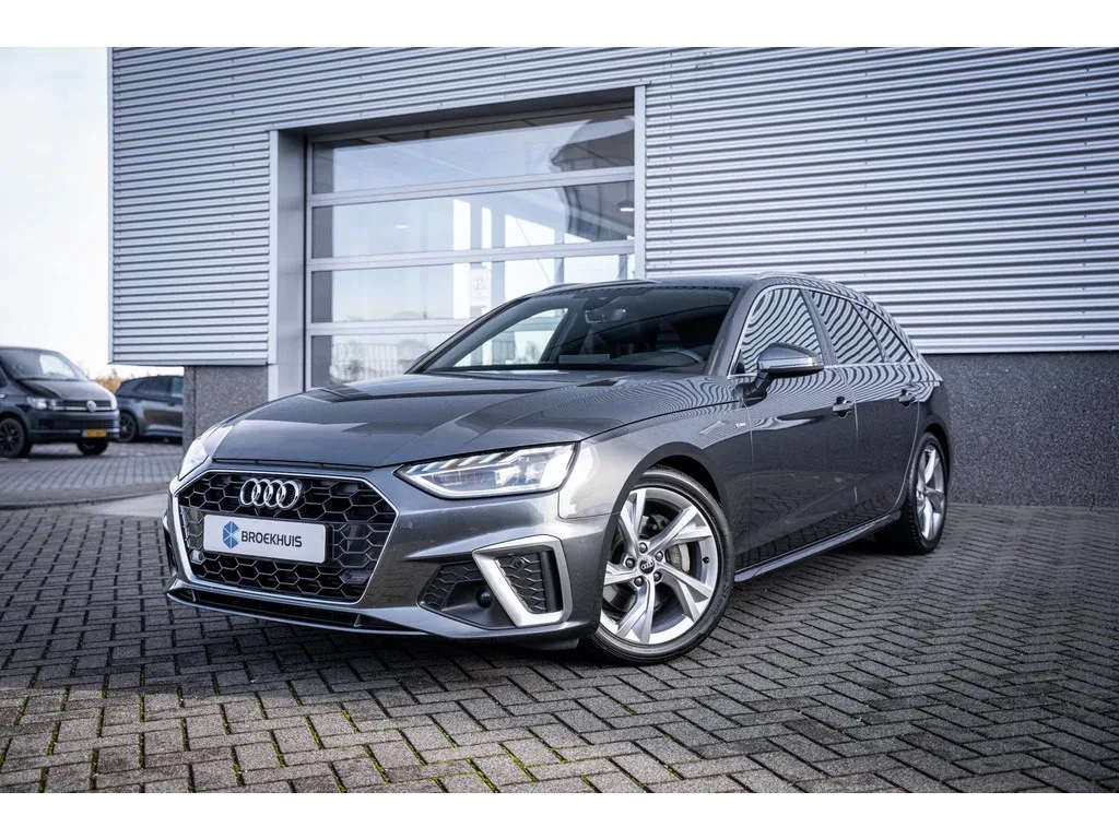 Audi A4 (2022) — foto 1