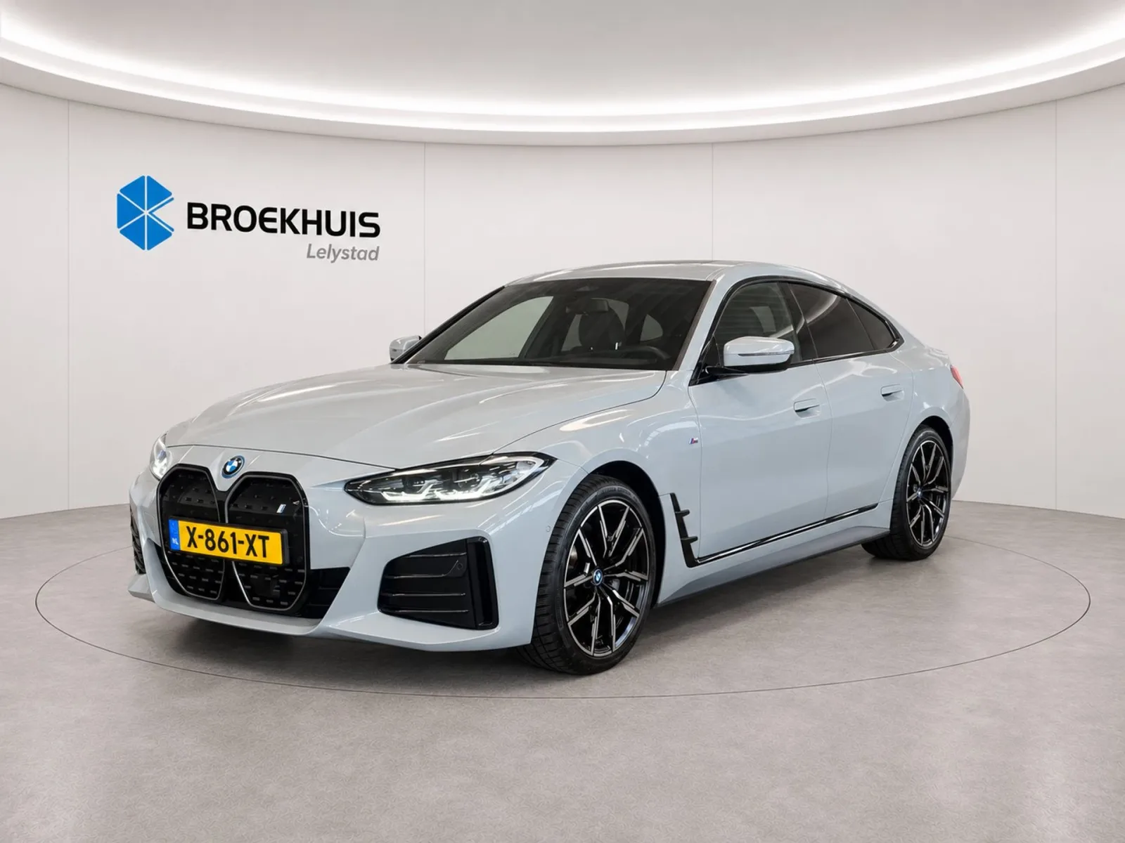 BMW i4 (2024) — foto 1