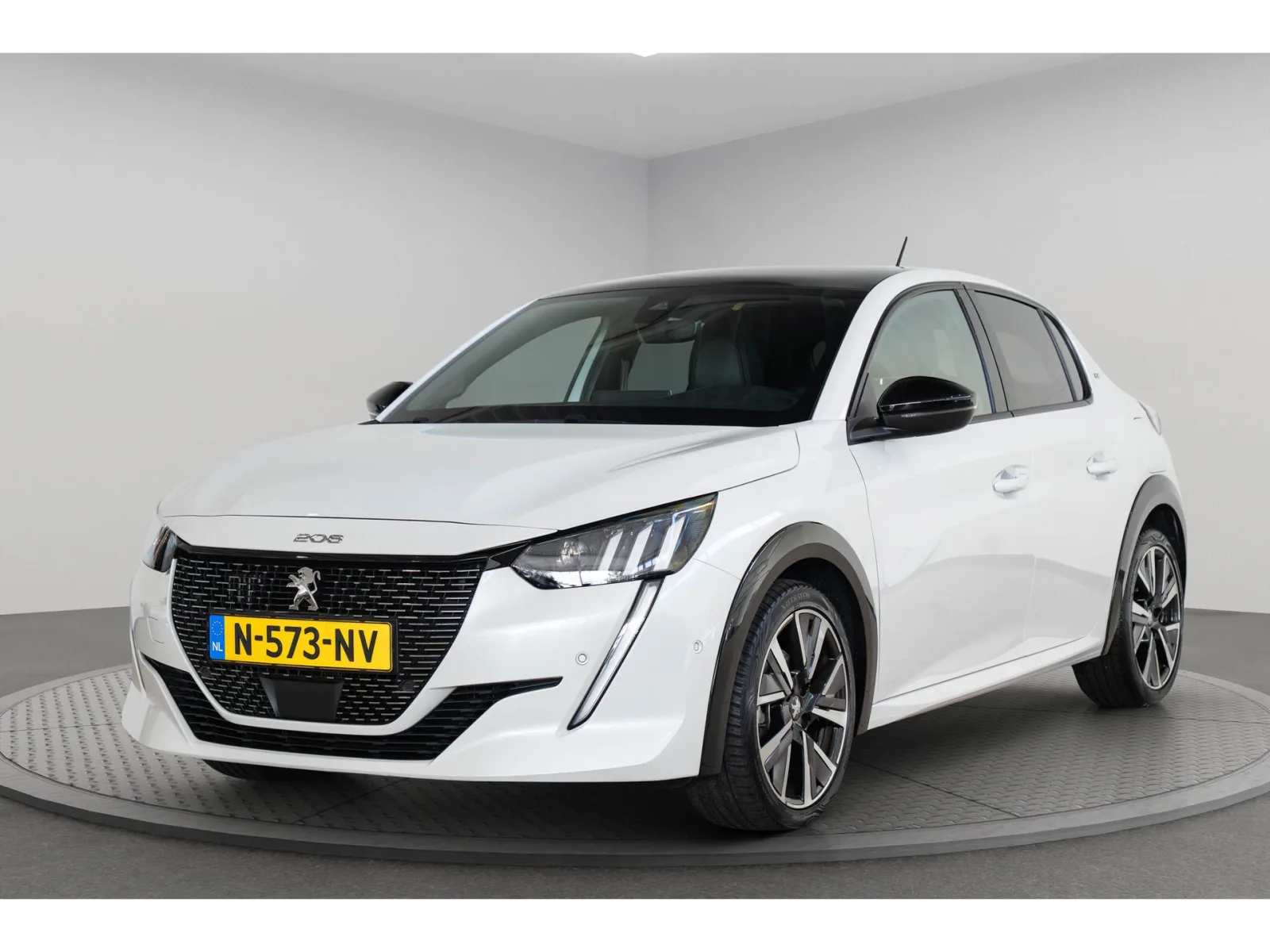 Peugeot 208 (2021) — foto 1