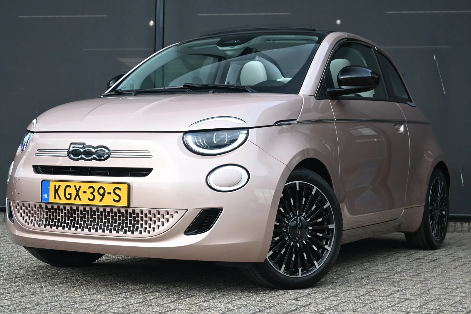 Fiat 500C (2026) — foto 1