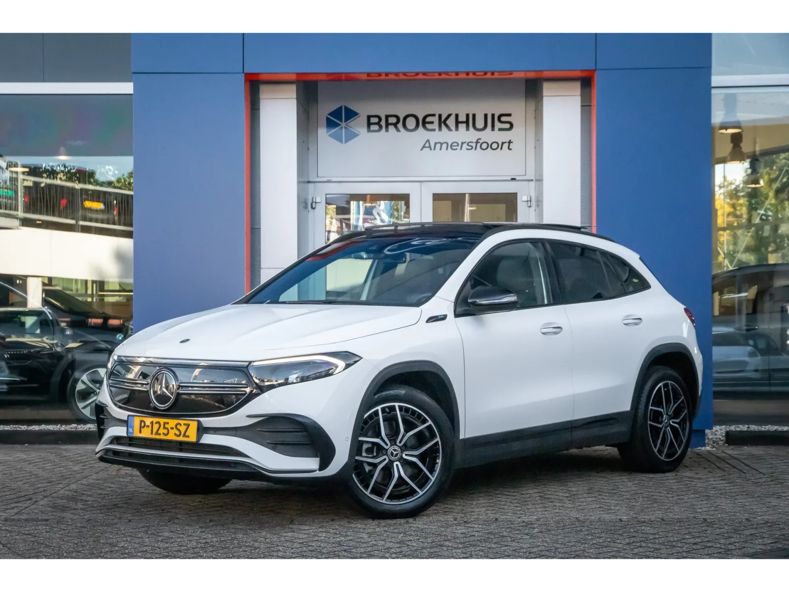 Mercedes-Benz EQA (2021) — foto 1