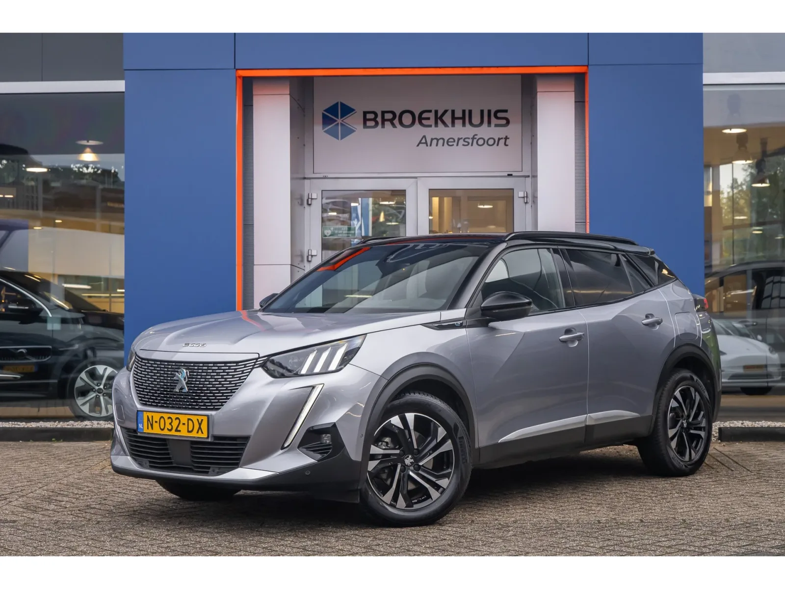 Peugeot e-2008 (2020) — foto 1