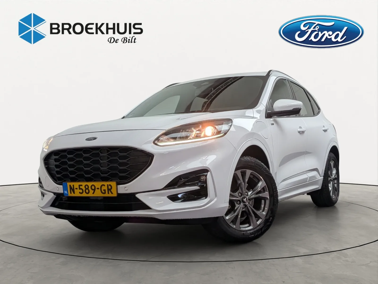 Ford Kuga (2021) — foto 1