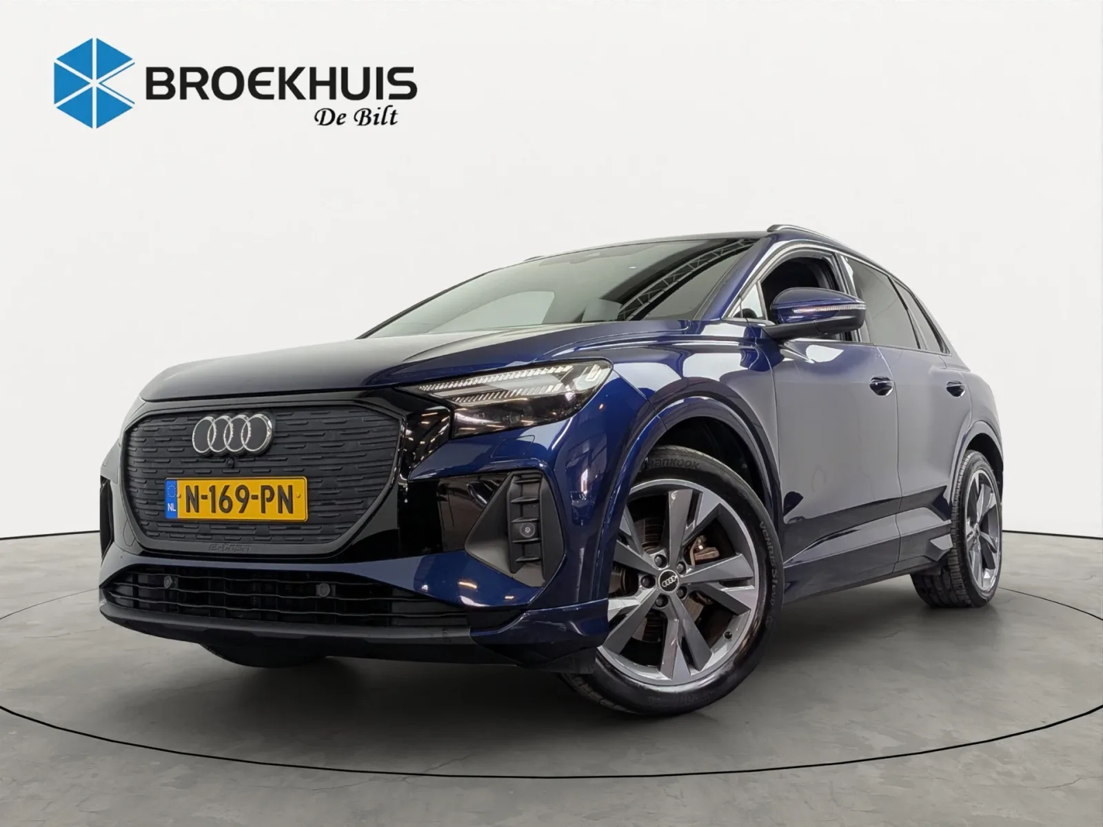 Audi Q4 e-tron (2021) — foto 1