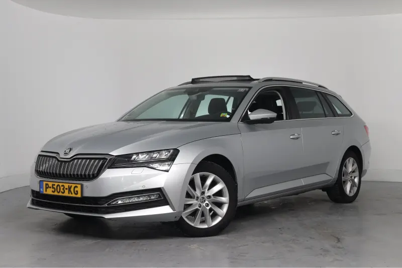 Škoda Superb (2022)