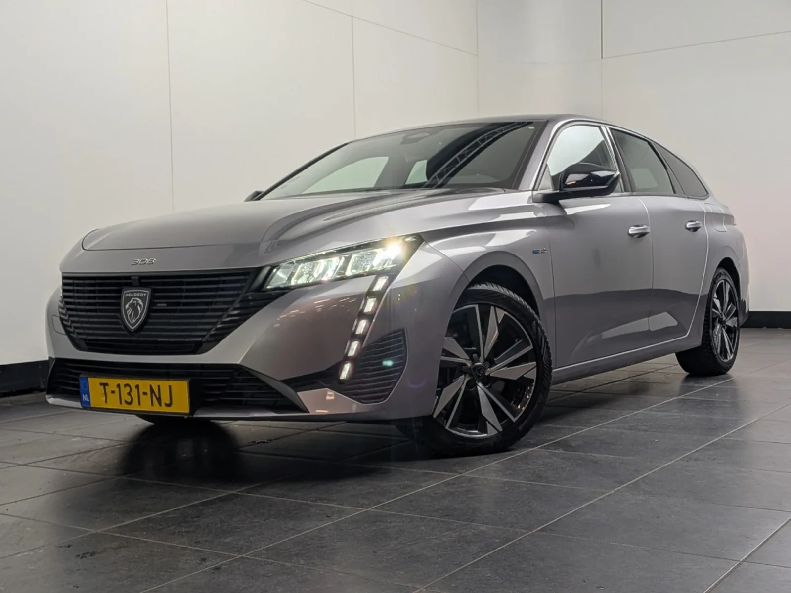 Peugeot 308 (2023) — foto 1