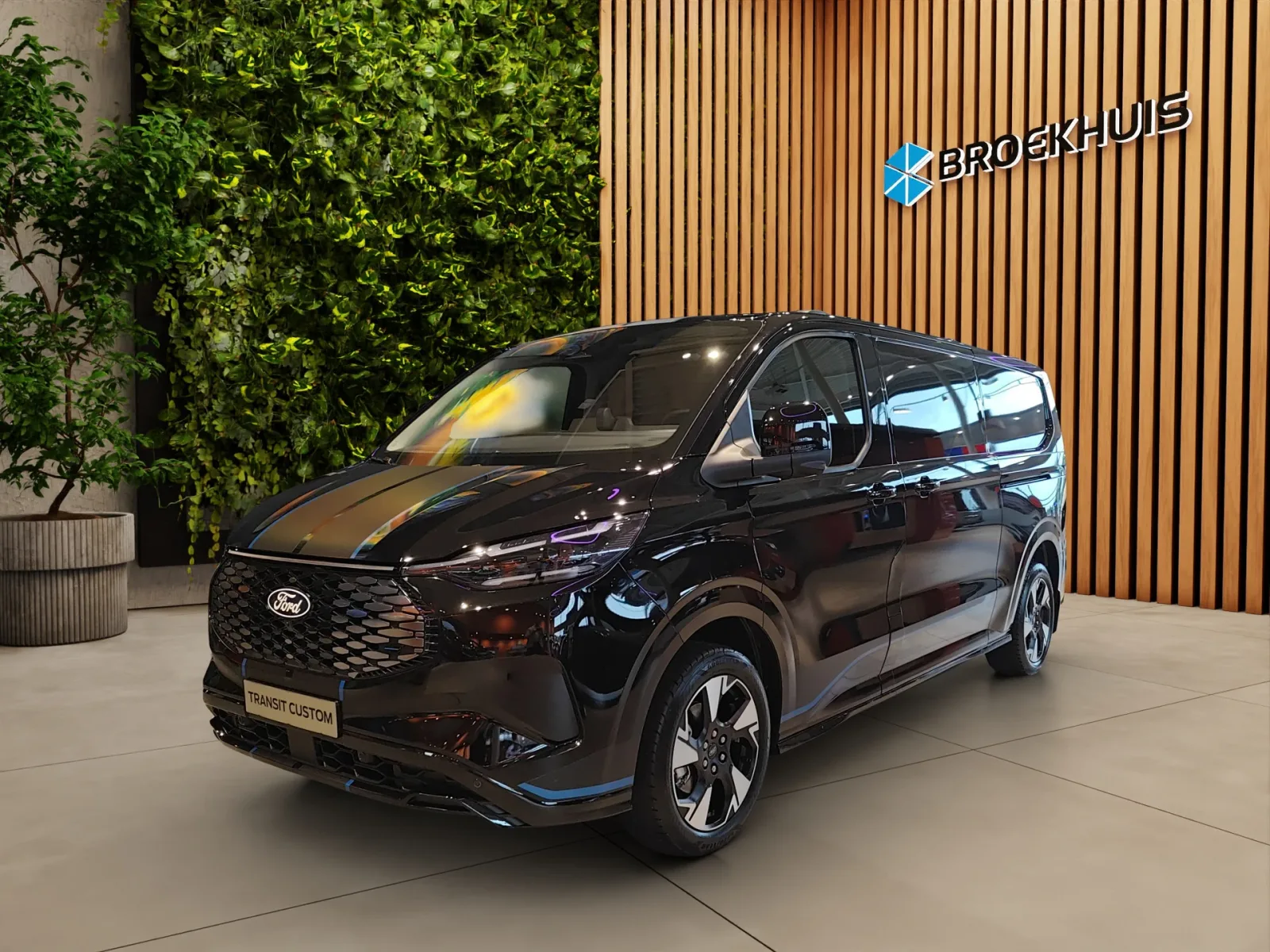 Ford E-Transit Custom (2026) — foto 1
