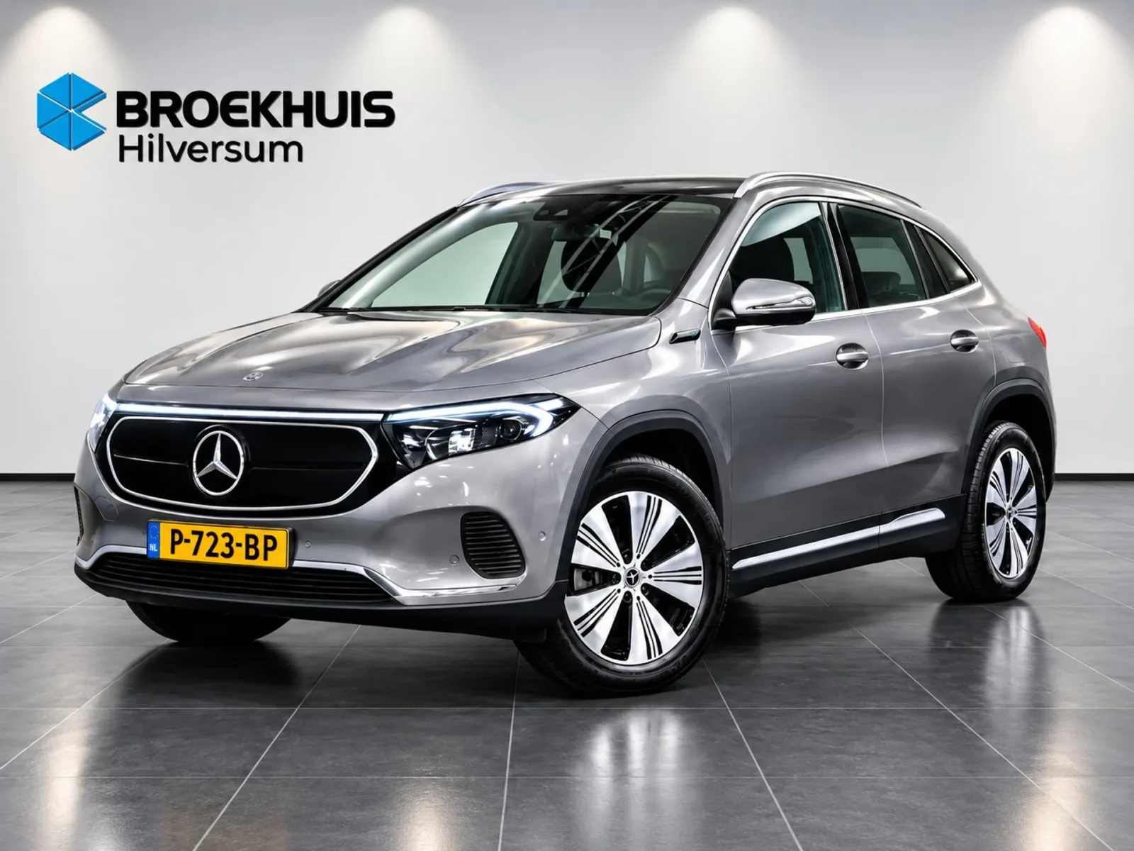 Mercedes-Benz EQA (2022) — foto 1