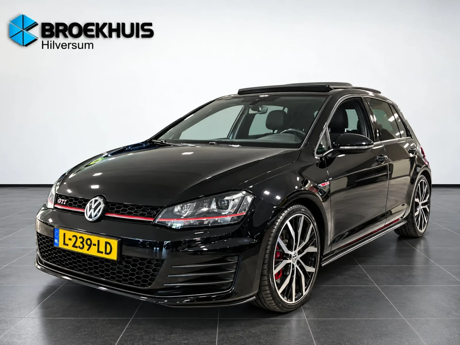 Volkswagen Golf (2017) — foto 1