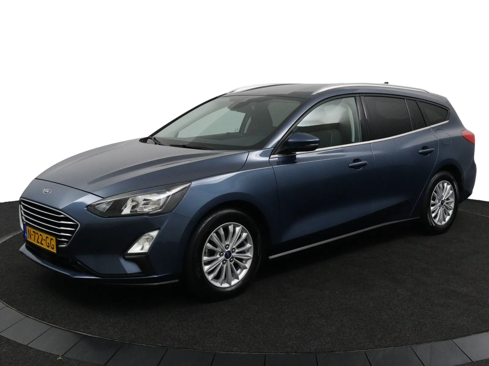 Ford Focus (2021) — foto 1
