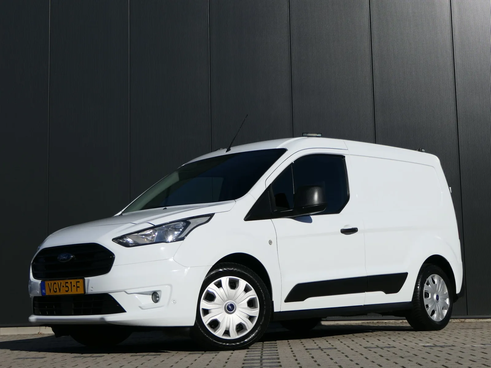 Ford Transit Connect (2020) — foto 1