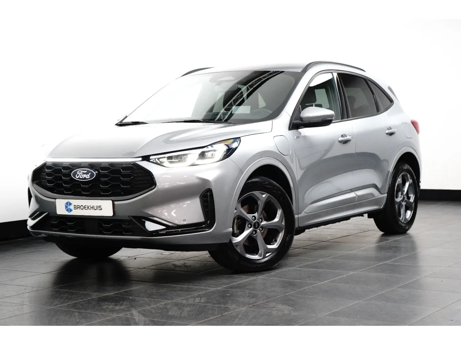 Ford Kuga (2024) — foto 1