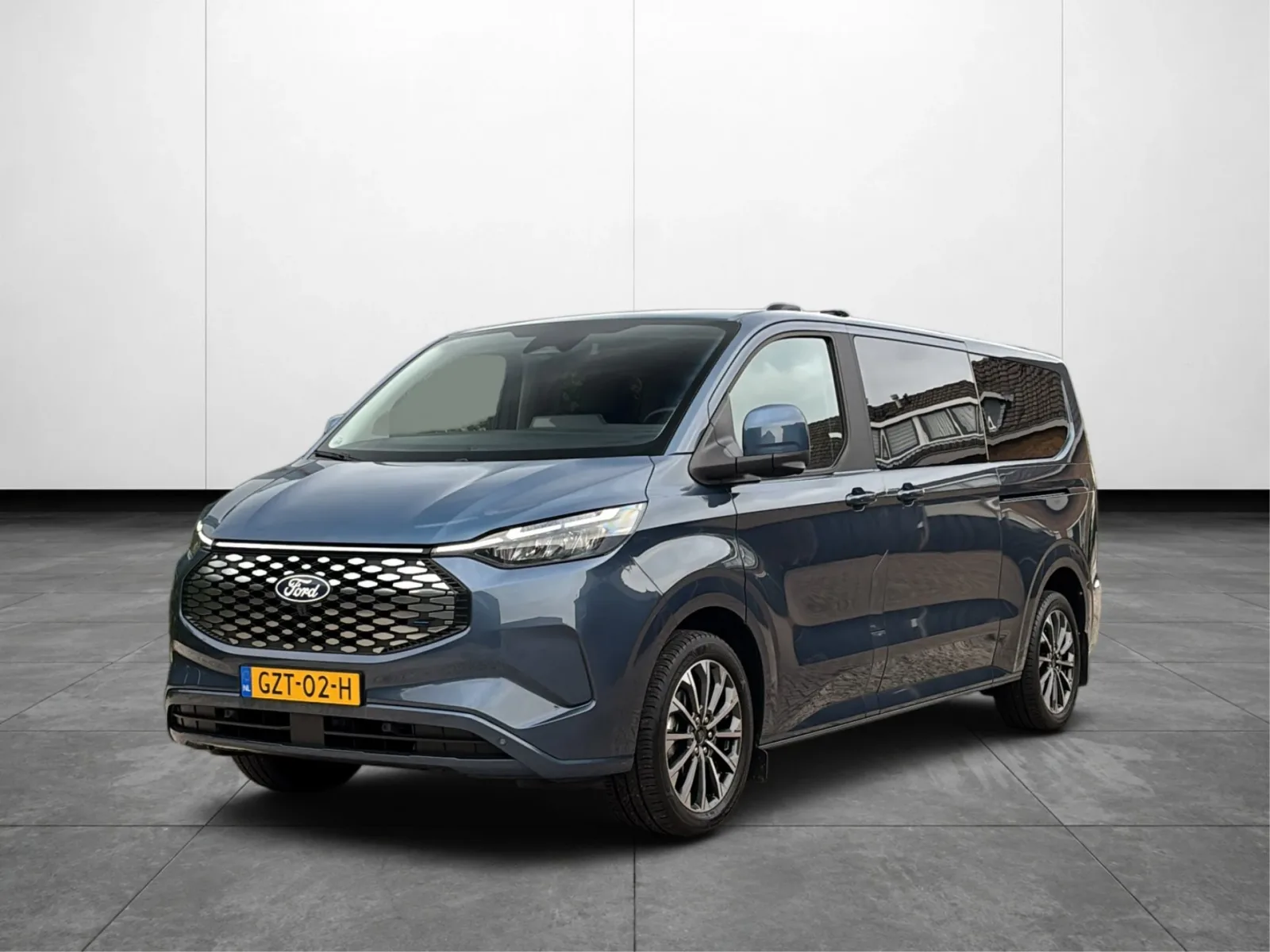 Ford E-Transit Custom (2025) — foto 1