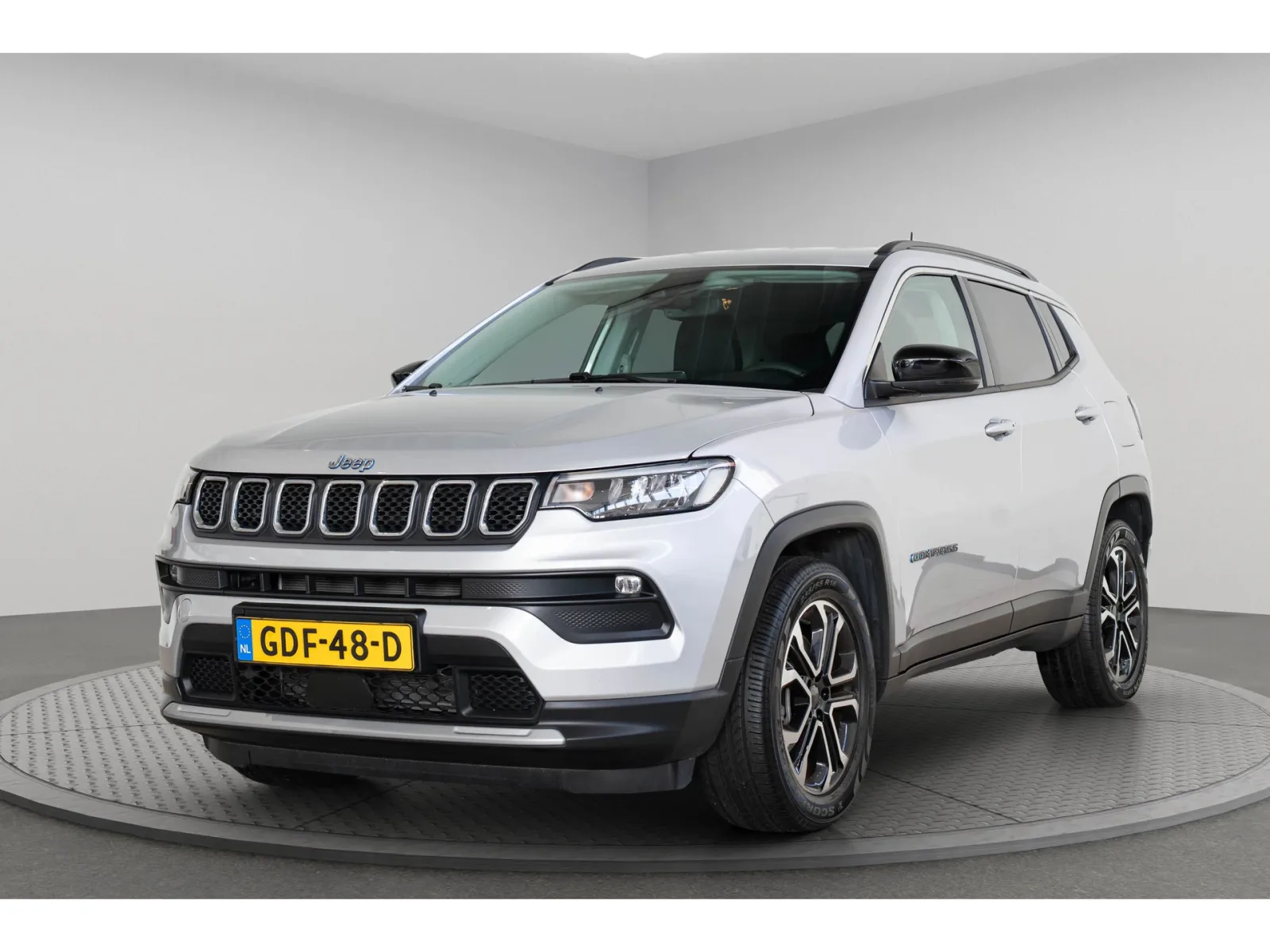 Jeep Compass (2023) — foto 1