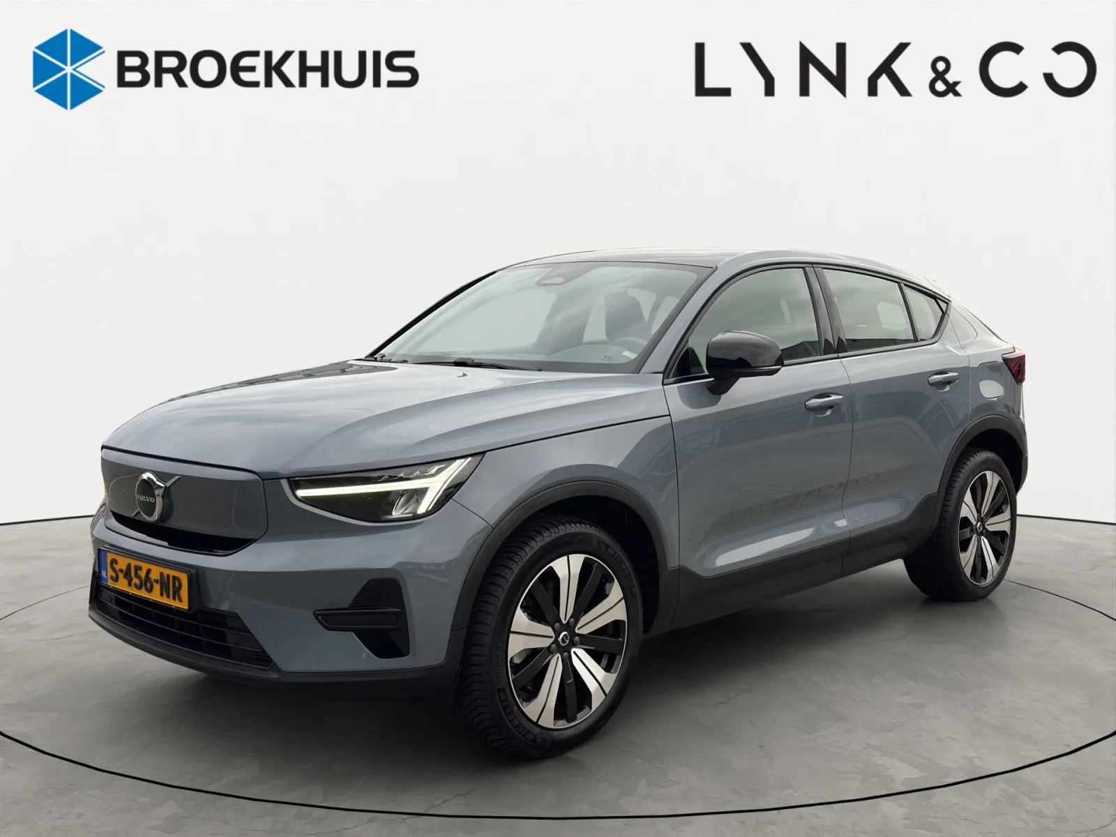 Volvo C40 (2023) — foto 1